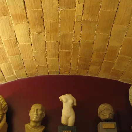 Museu Llegendes De Otel 4*